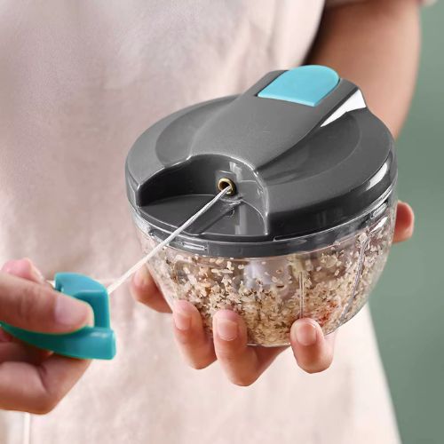 hachoir manuel compact pour ail oignon et herbers fraiches